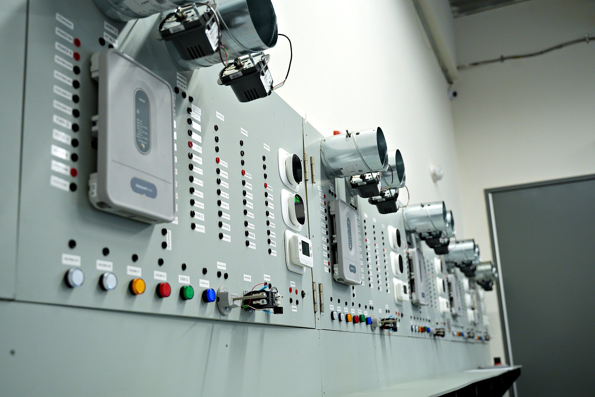 Painel de controle HVAC em treinamento